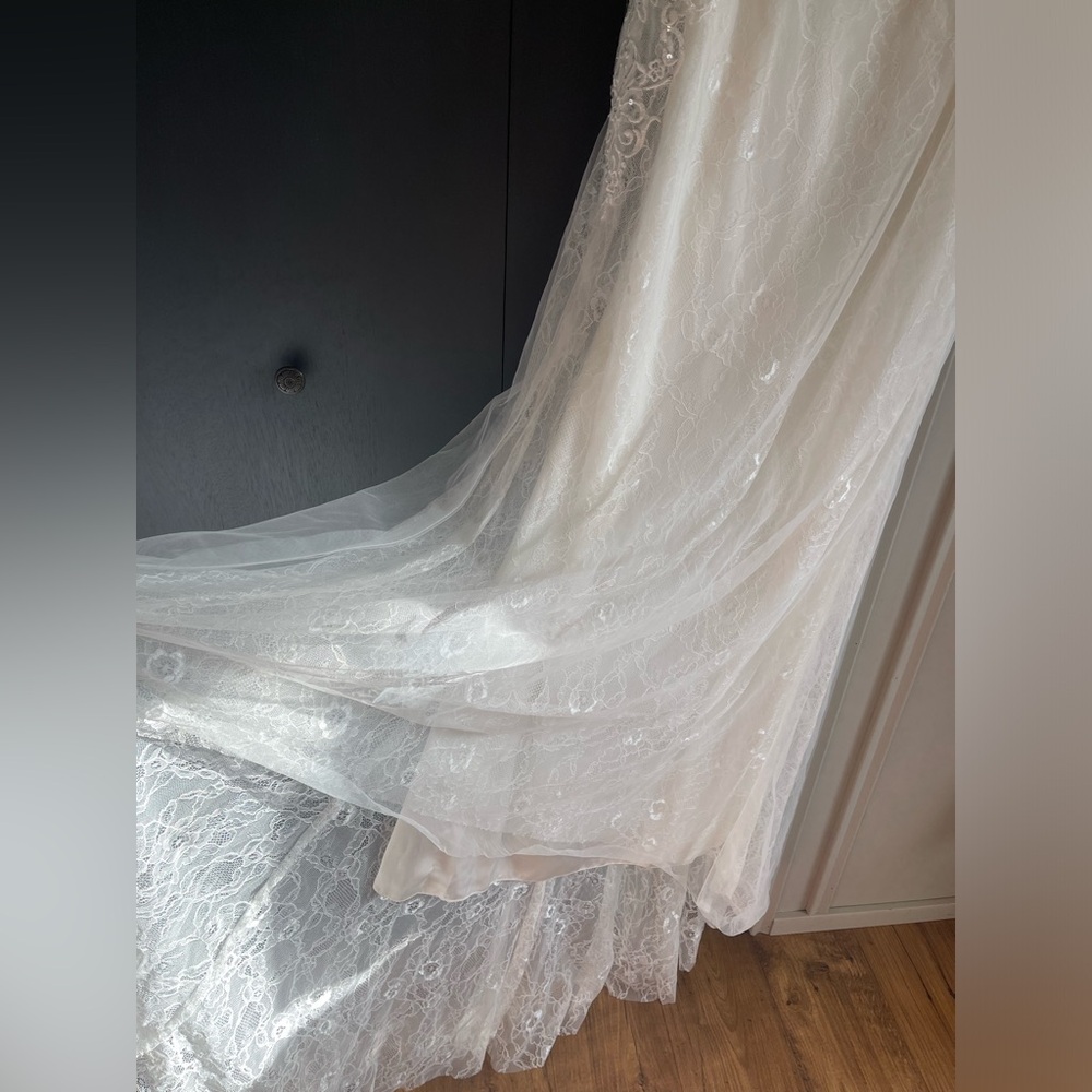 Galina SZ 10 Ivory Illusion V-Neck Wedding Dress with Embellishment STYLE SWG675 - Picture 14 of 16